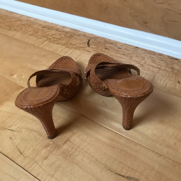 BCBGMaxAzria slider heels - Picture 2 of 4